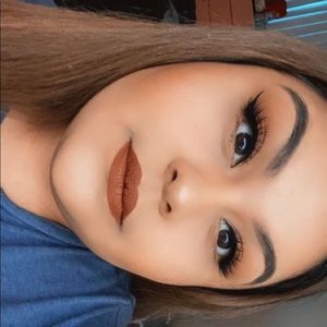 Meet your Posher, Noemi